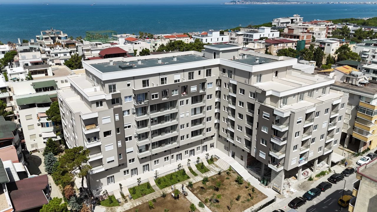 Tatimet zbulojnë evazion në vlera të larta në shitjen e apartamenteve në Durrës dhe Lezhë